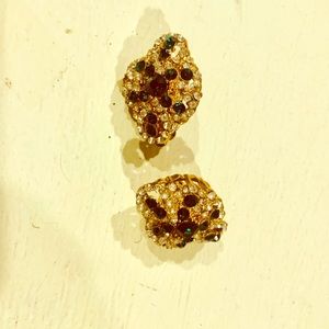 Beautiful jeweled clip earrings gold and green sparkly vintage fun!